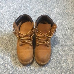 Original style timberlands.